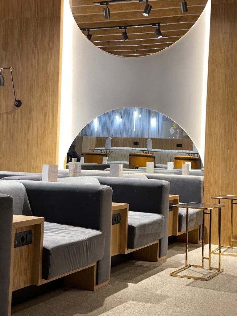 travel credit cards and rewards points