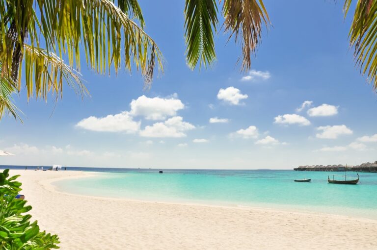 tulum mexico beach ruins turquoise caribbean