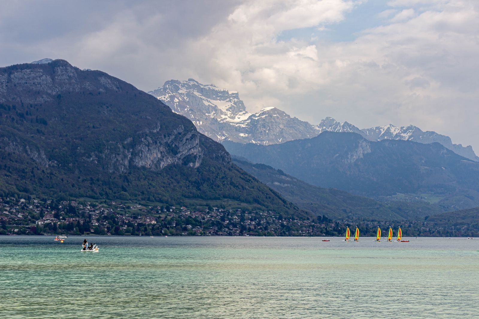 Annecy France guide to the alpine lake and mountains