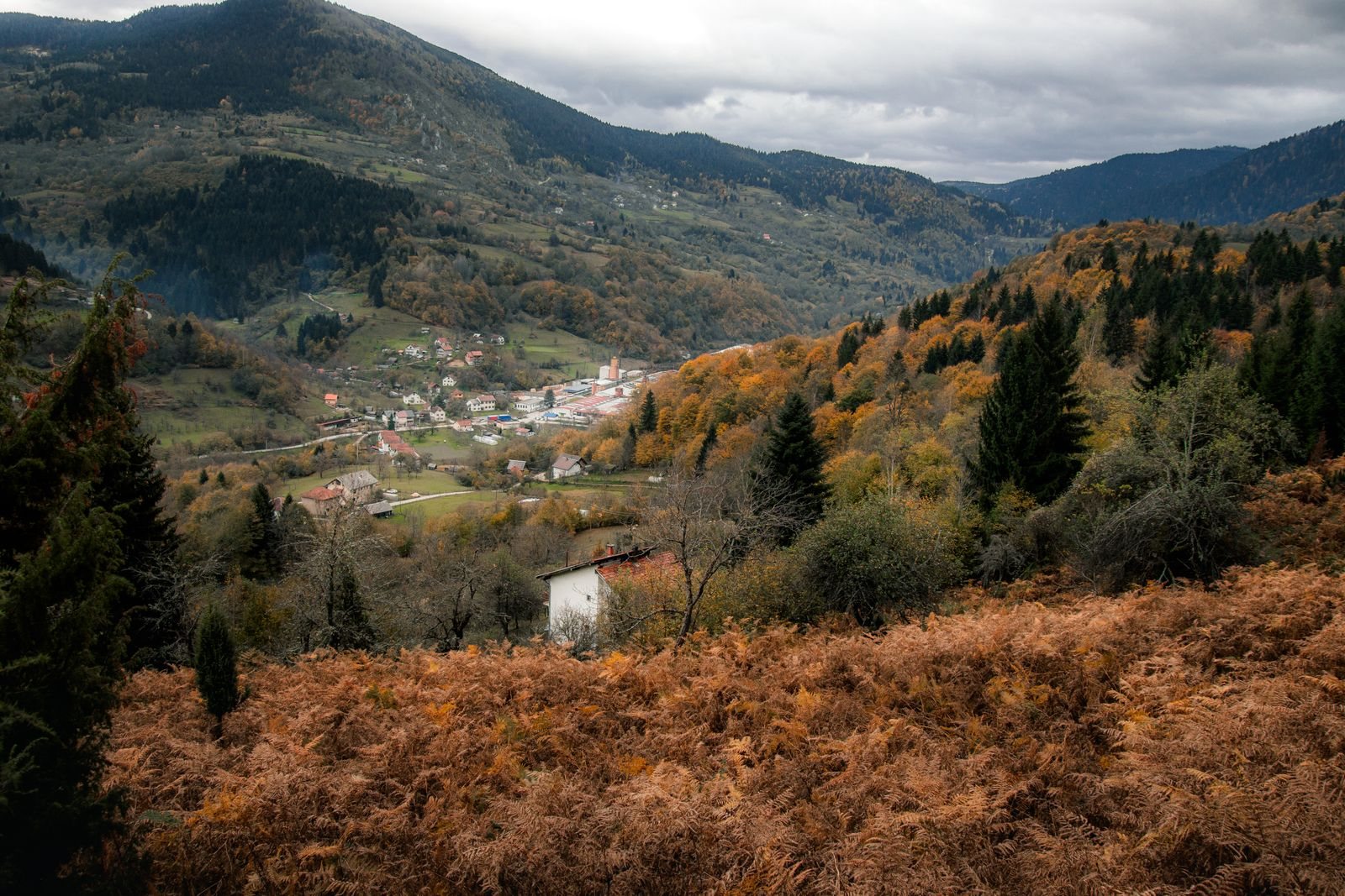 Best time to visit Bosnia in autumn for color, harvest and fewer crowds