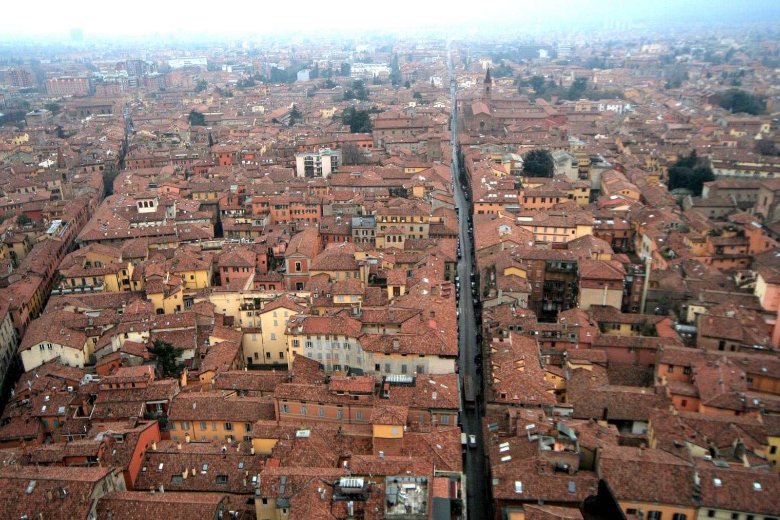 Bologna Italy guide to the porticoes and old town