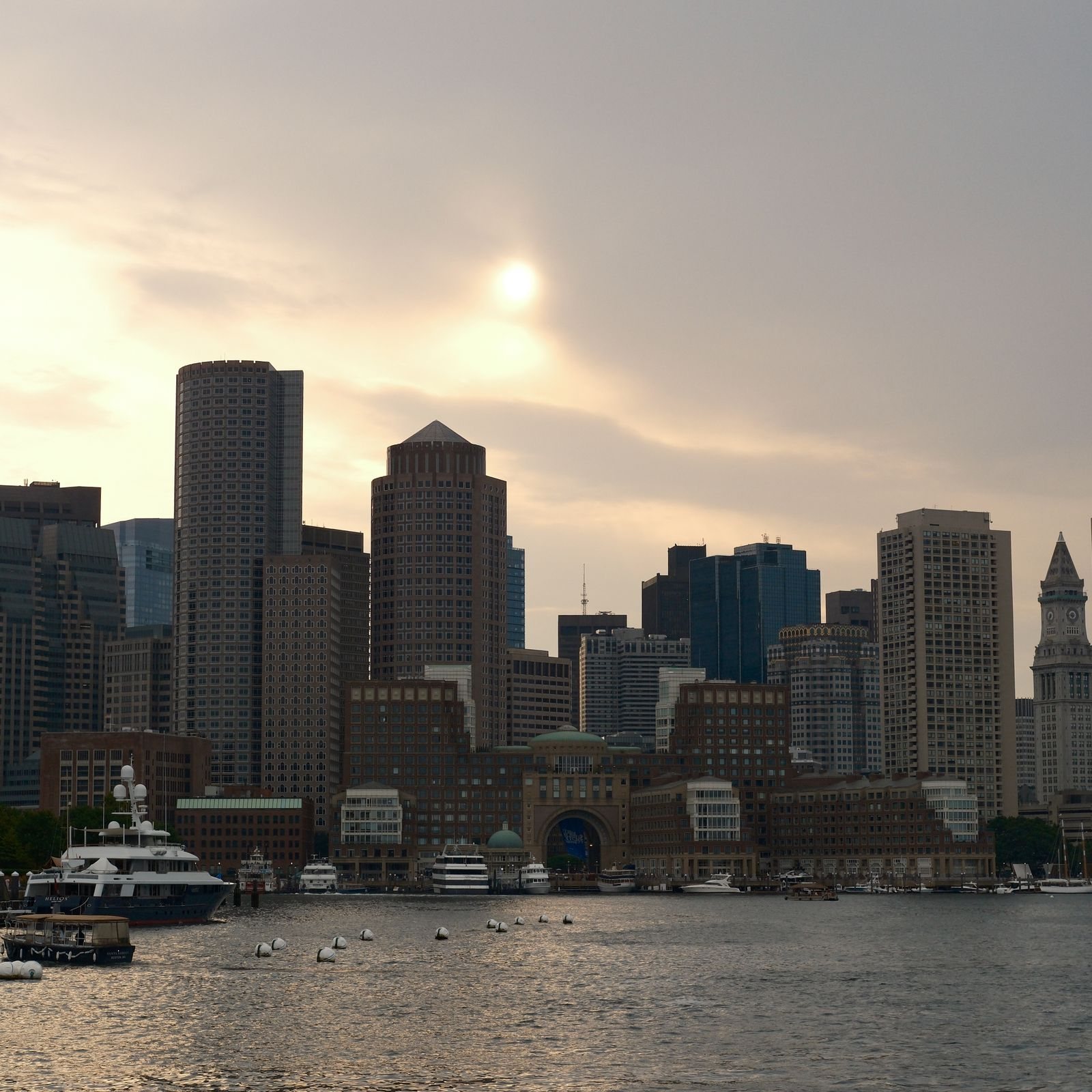 Boston travel guide to the harbor and seafood