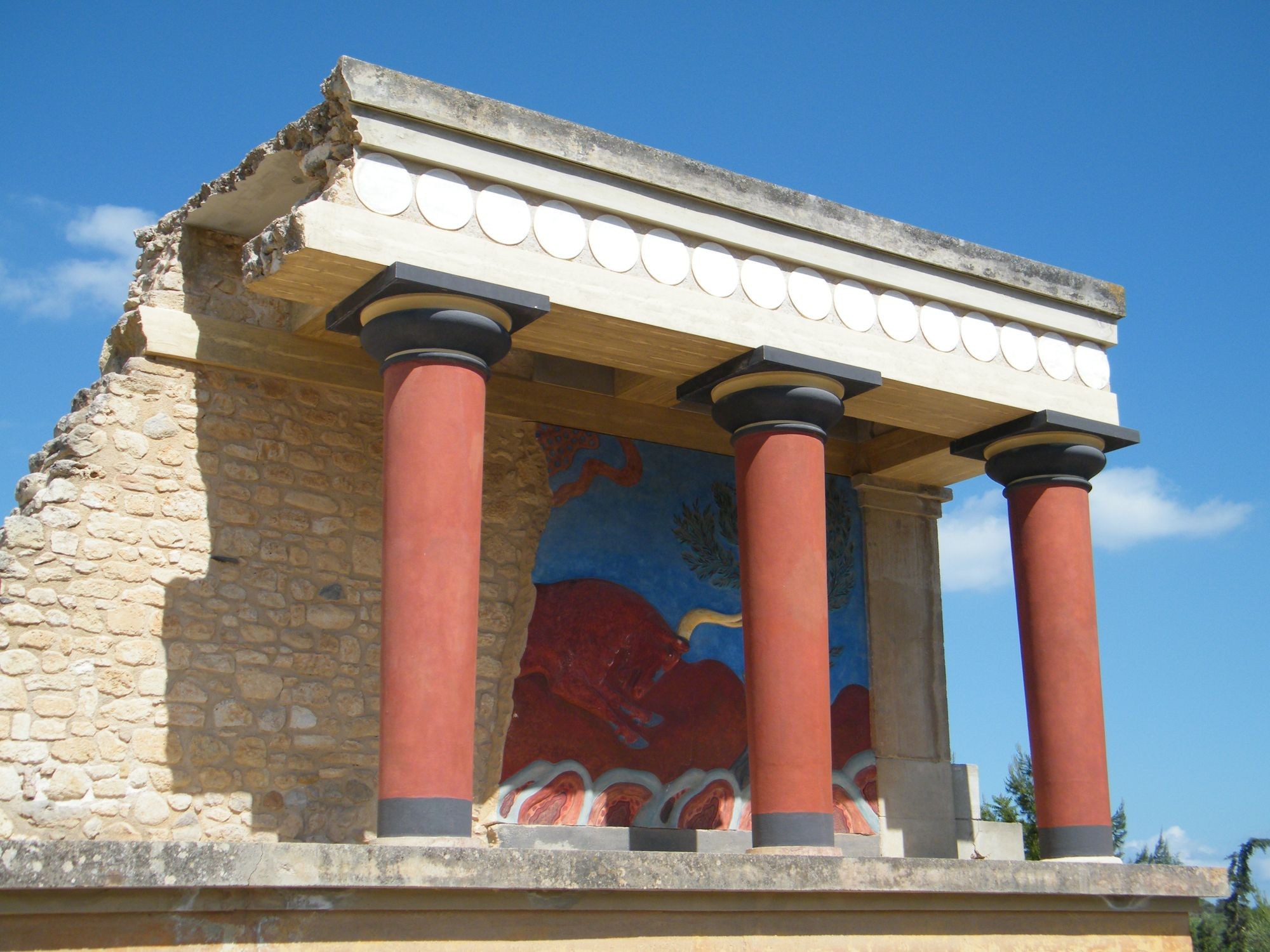 Crete travel guide to the best things to do, including Knossos, Chania and the beaches