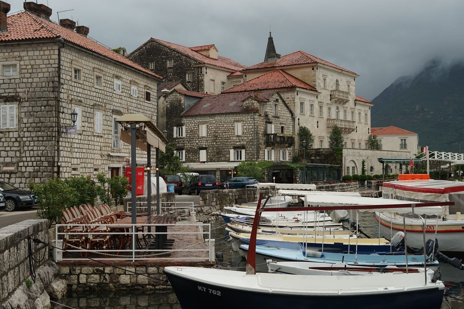 Day trips from Dubrovnik to Kotor in Montenegro, with honest advice