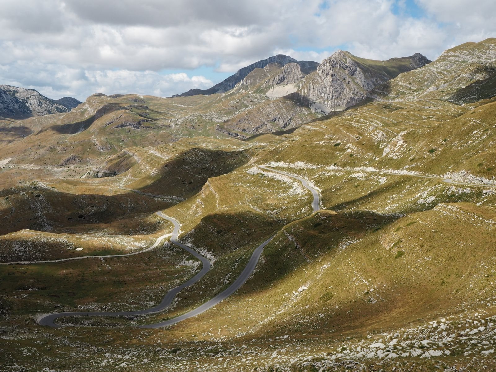 Durmitor National Park and Tara Canyon: Sedlo Pass, Black Lake and hikes