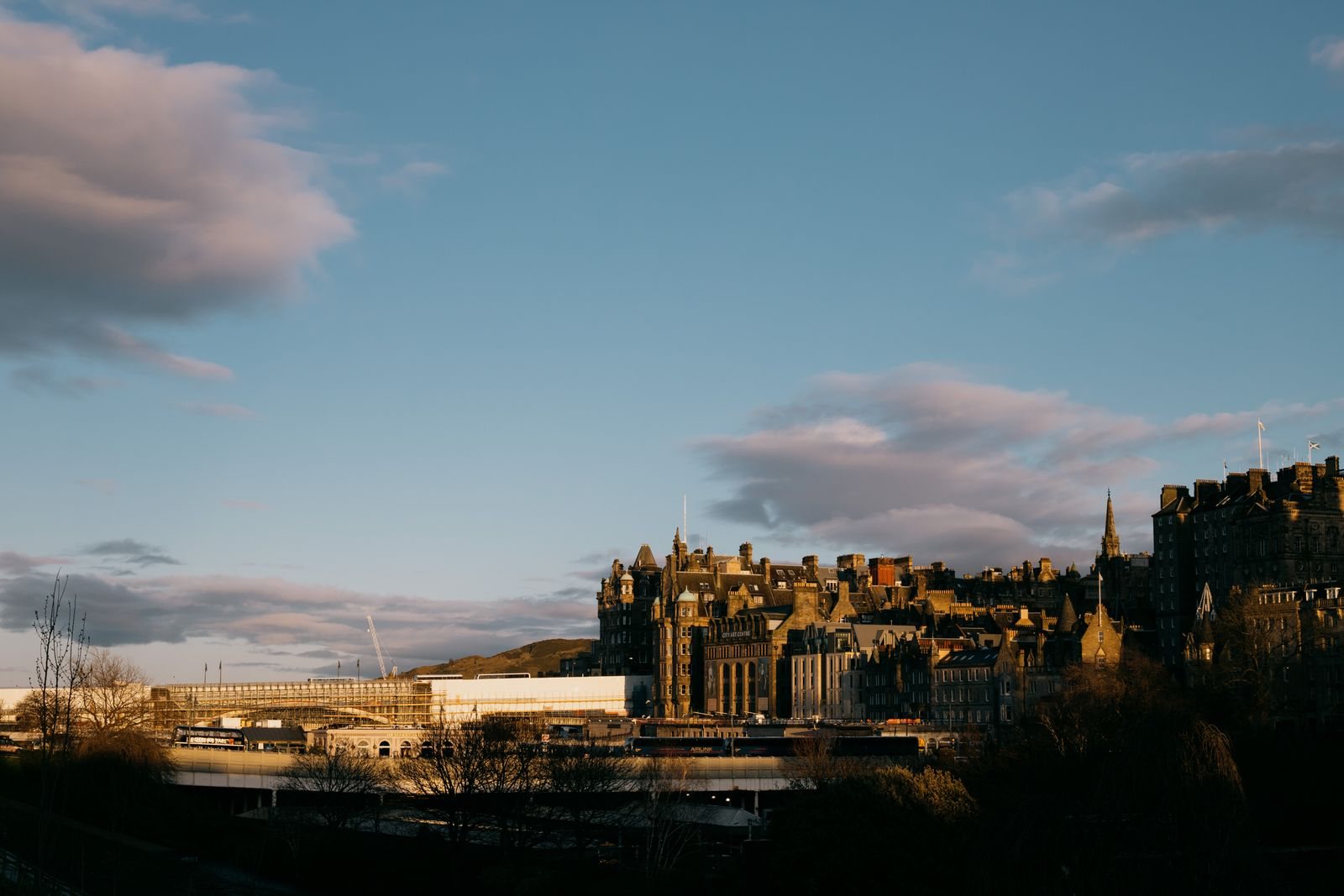 Edinburgh travel guide highlights and the sights worth your time in Edinburgh