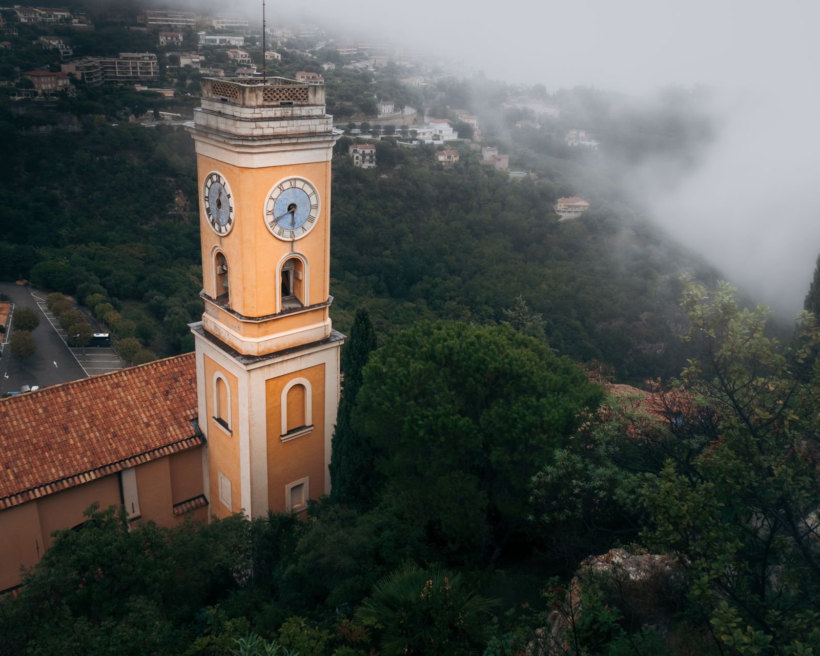 Eze France travel guide to the Jardin Exotique views
