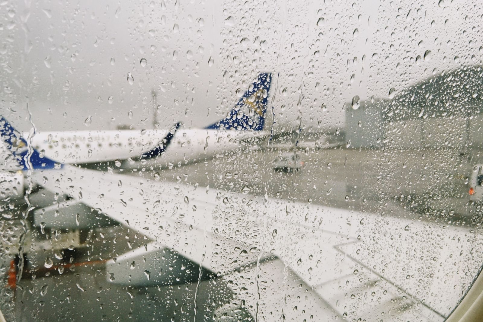How to find cheap flights by timing your booking and staying flexible on dates and airports