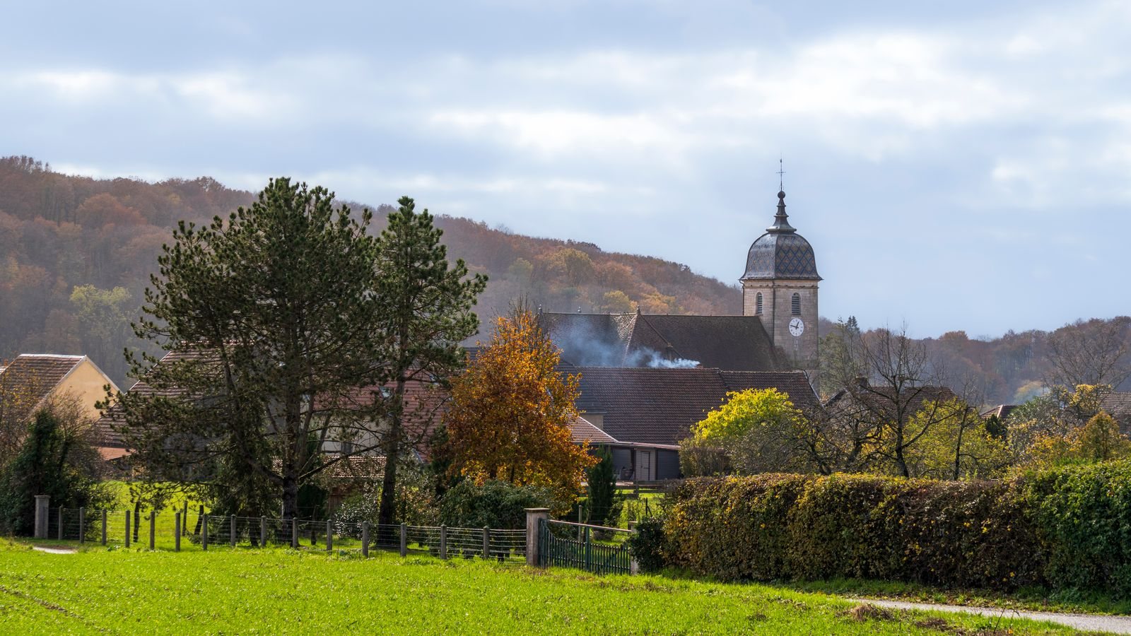 How to plan a trip to France beyond Paris
