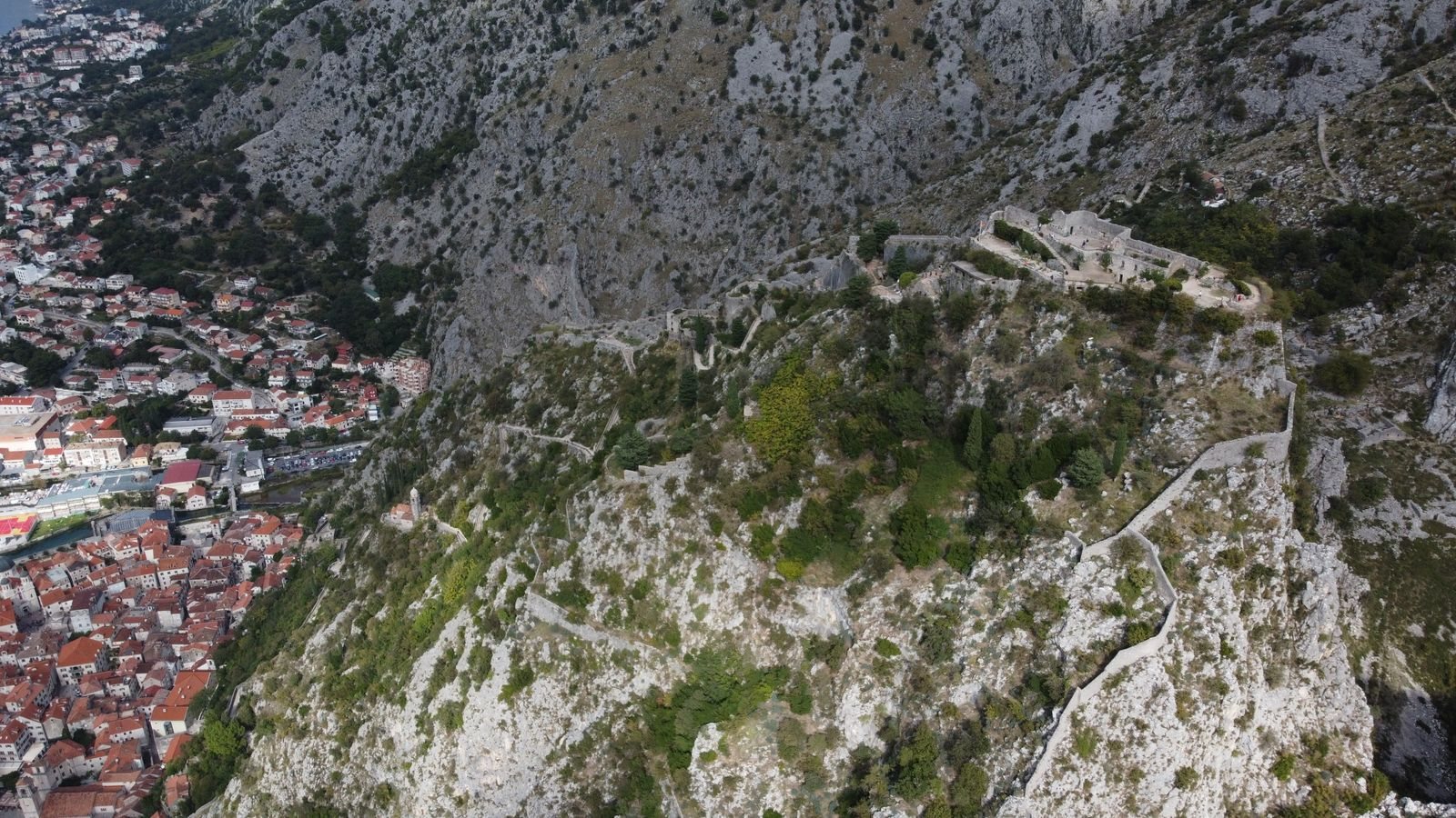 Kotor Montenegro fortress climb, timing and views over the bay