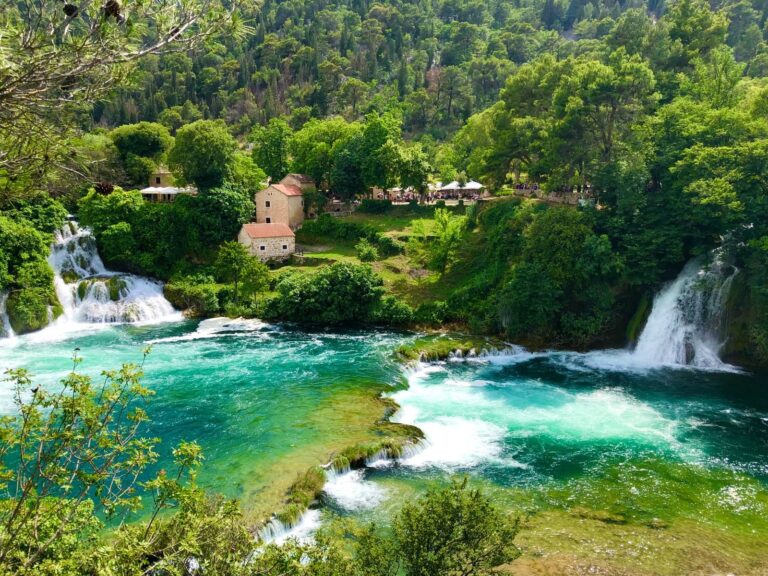 Krka National Park guide: entrances, swimming rules, Visovac and tickets