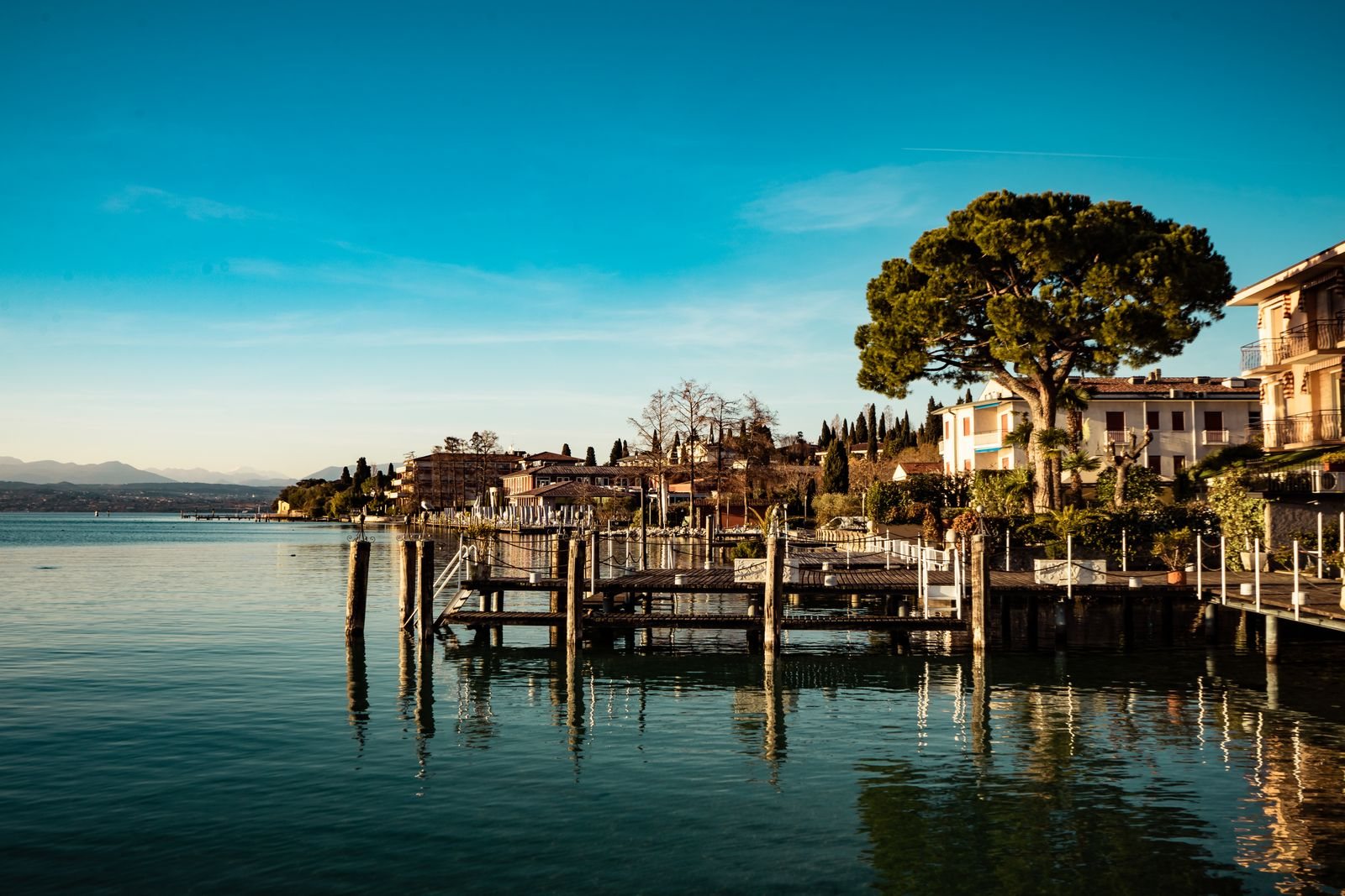 Lake Garda Italy guide to Sirmione and its castle