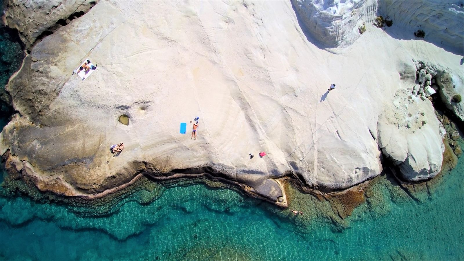 Milos Greece travel guide to Kleftiko sea caves by boat