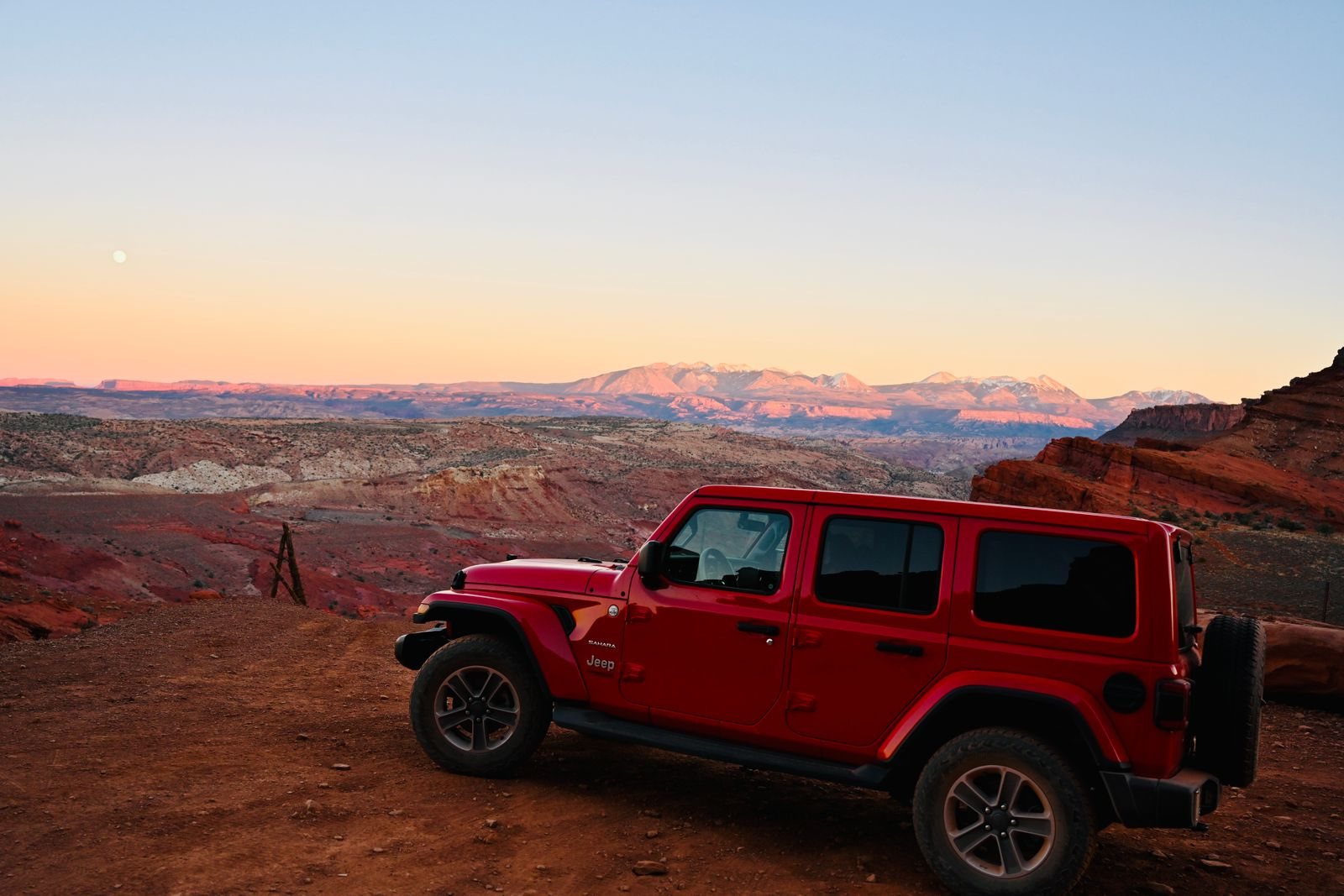 Moab Utah road trip tips on getting around Moab, costs and what we wish we knew