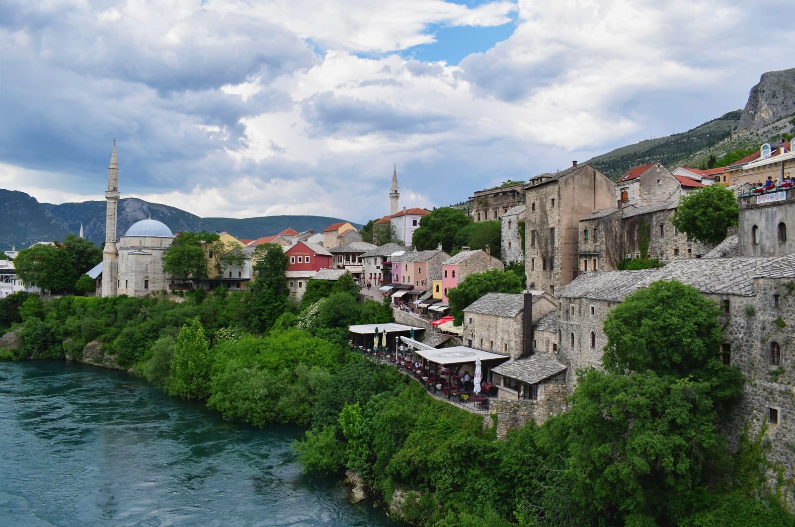 Mostar travel guide on where to stay and when to visit