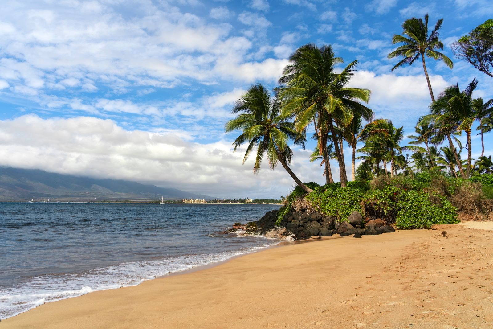 One week in Maui itinerary tips on getting around Maui, costs and what we wish we knew