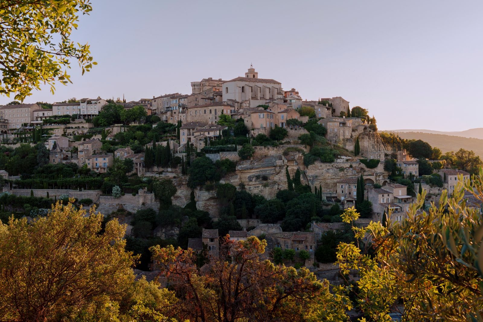 Provence France travel guide to Luberon hill towns