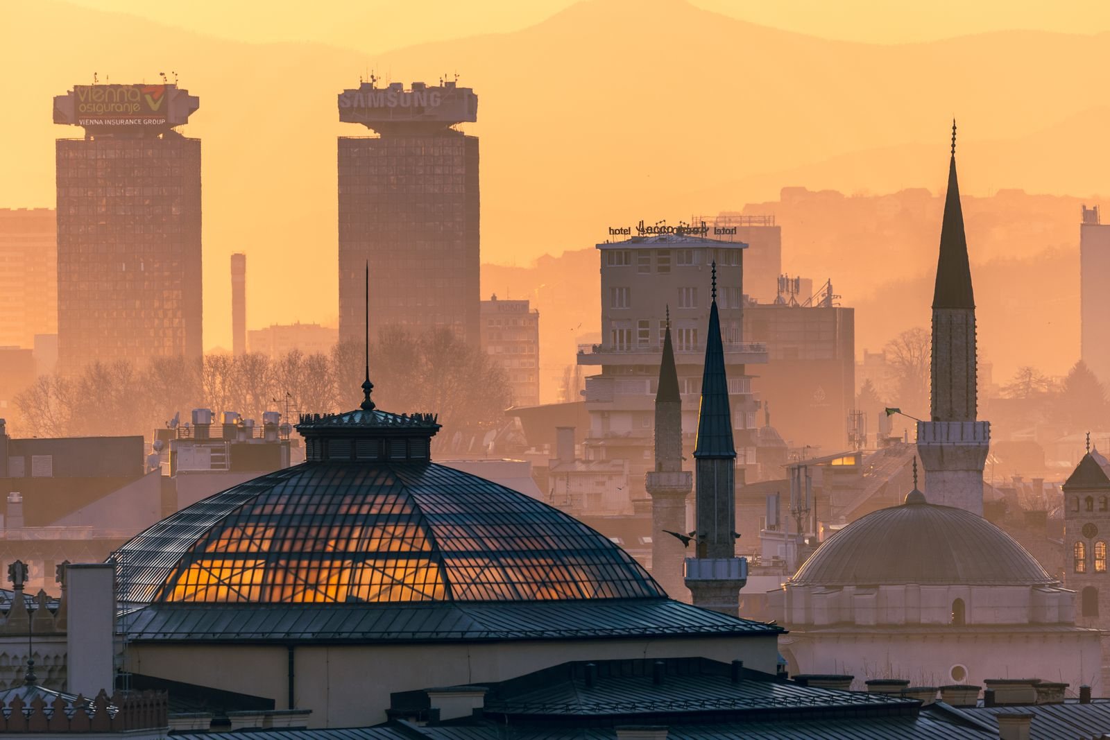 Sarajevo travel guide: Bascarsija, Tunnel of Hope, Yellow Fortress and costs