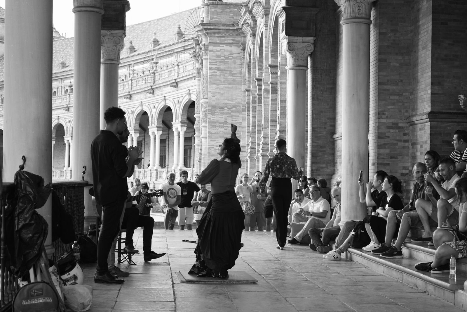 Sevilla Spain travel guide tips on getting around Sevilla, costs and what we wish we knew