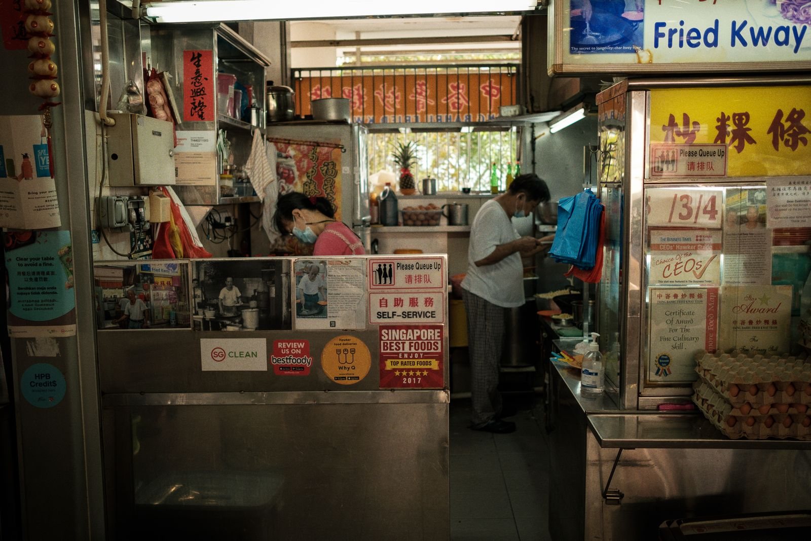 Singapore travel guide tips on getting around Singapore, costs and what we wish we knew