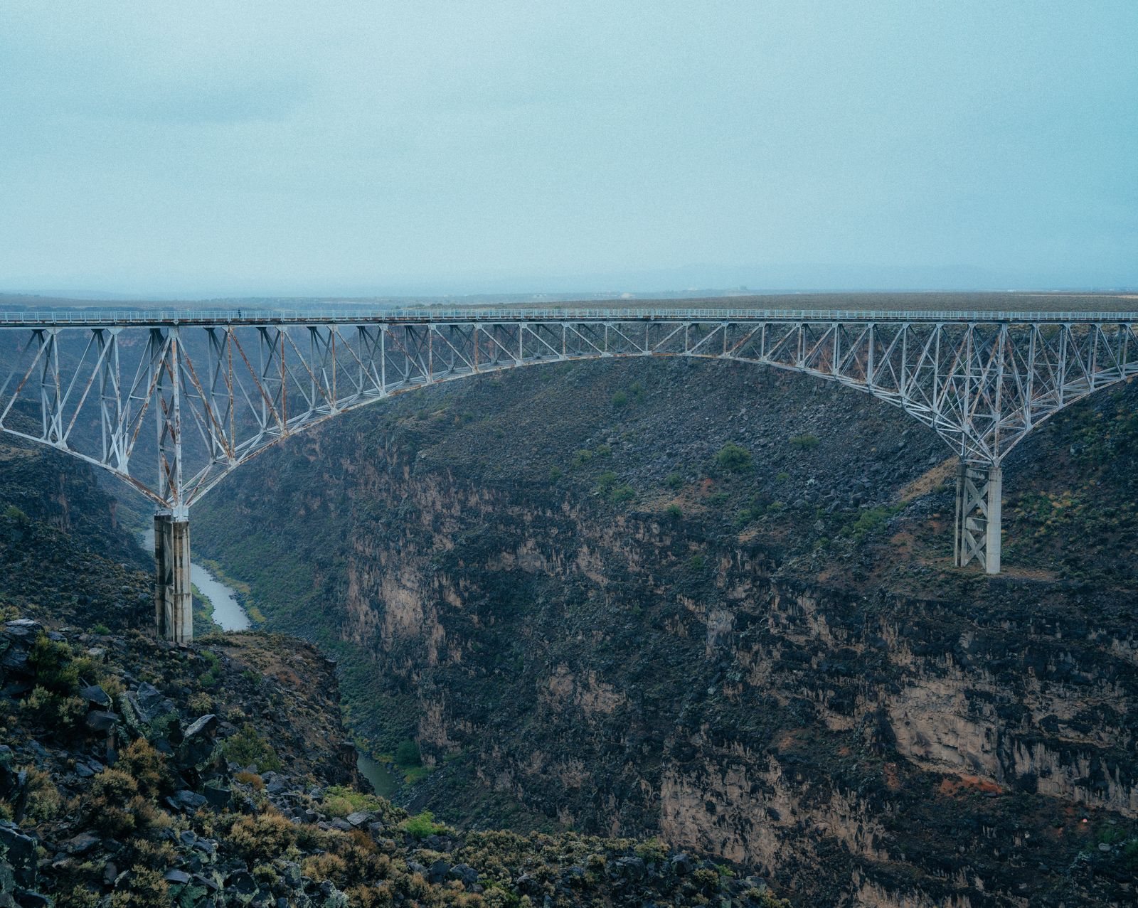 Taos travel guide to the Rio Grande Gorge and the High Road