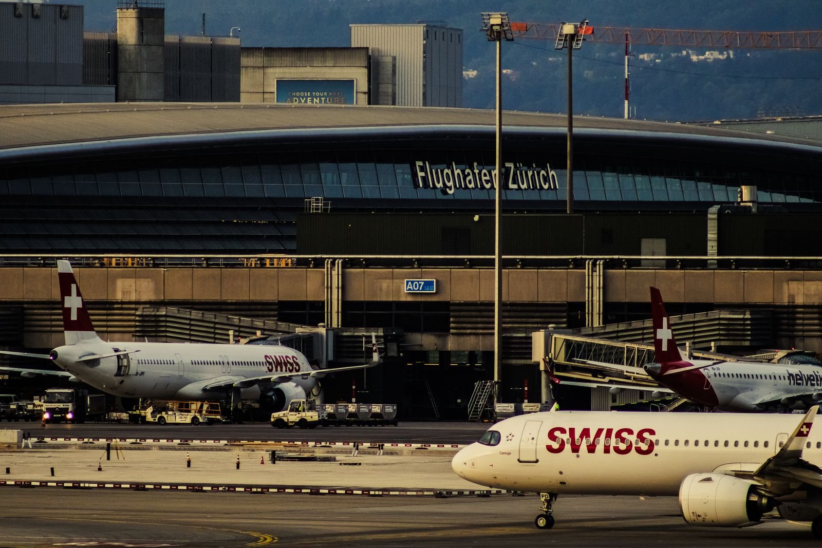 Travel agency tips that save money and stress on your next trip