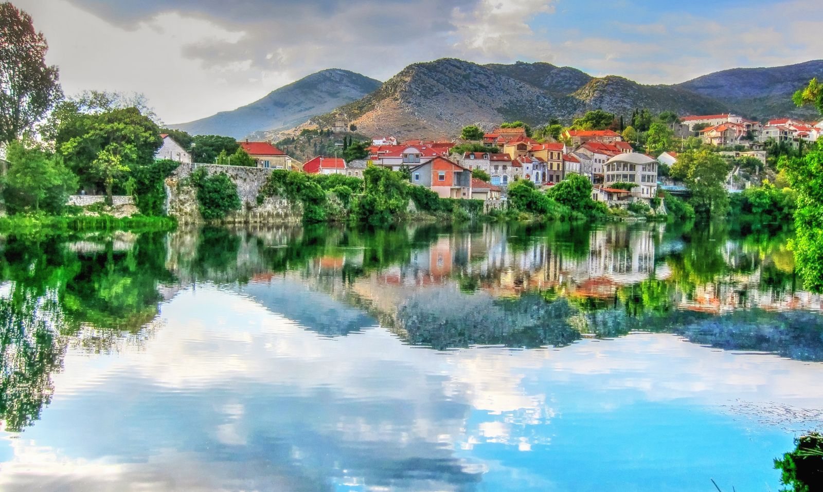 Trebinje travel guide to the riverside old town and Arslanagic Bridge