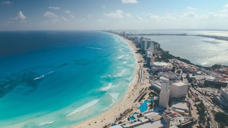Trip to Mexico cost: real numbers for flights, hotels, food and tours