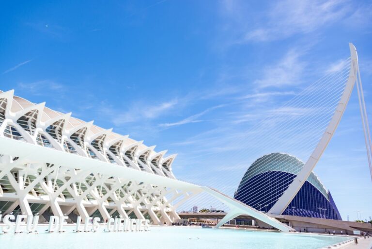 Valencia travel guide: paella, City of Arts and Sciences and Turia park