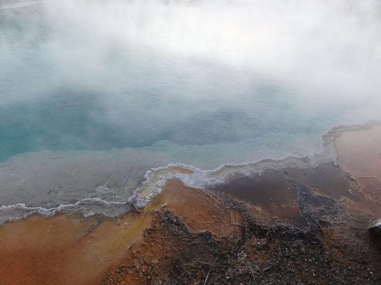 Yellowstone National Park travel guide: the best things to do in Yellowstone, where to stay and when to go