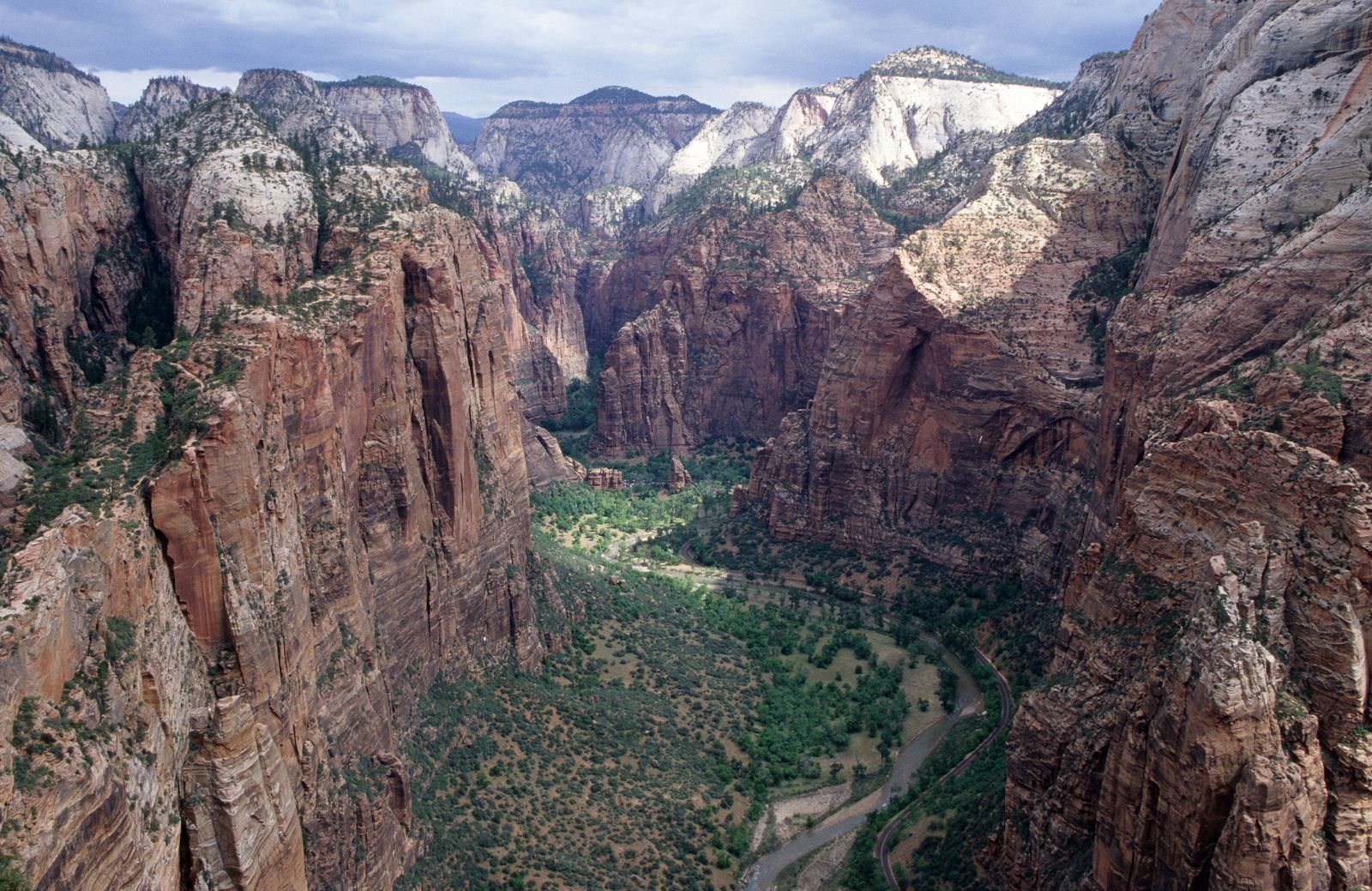 Zion National Park travel guide highlights and the sights worth your time in Zion